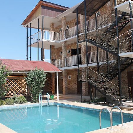 Адилет Hotel Cholpon-Ata Exterior photo